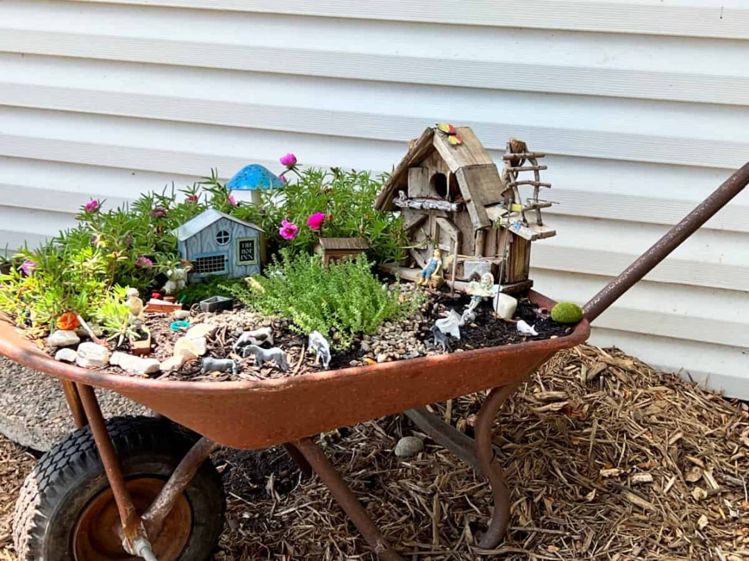 Large Outdoor Fairy Garden Ideas: Enchanting Your Backyard