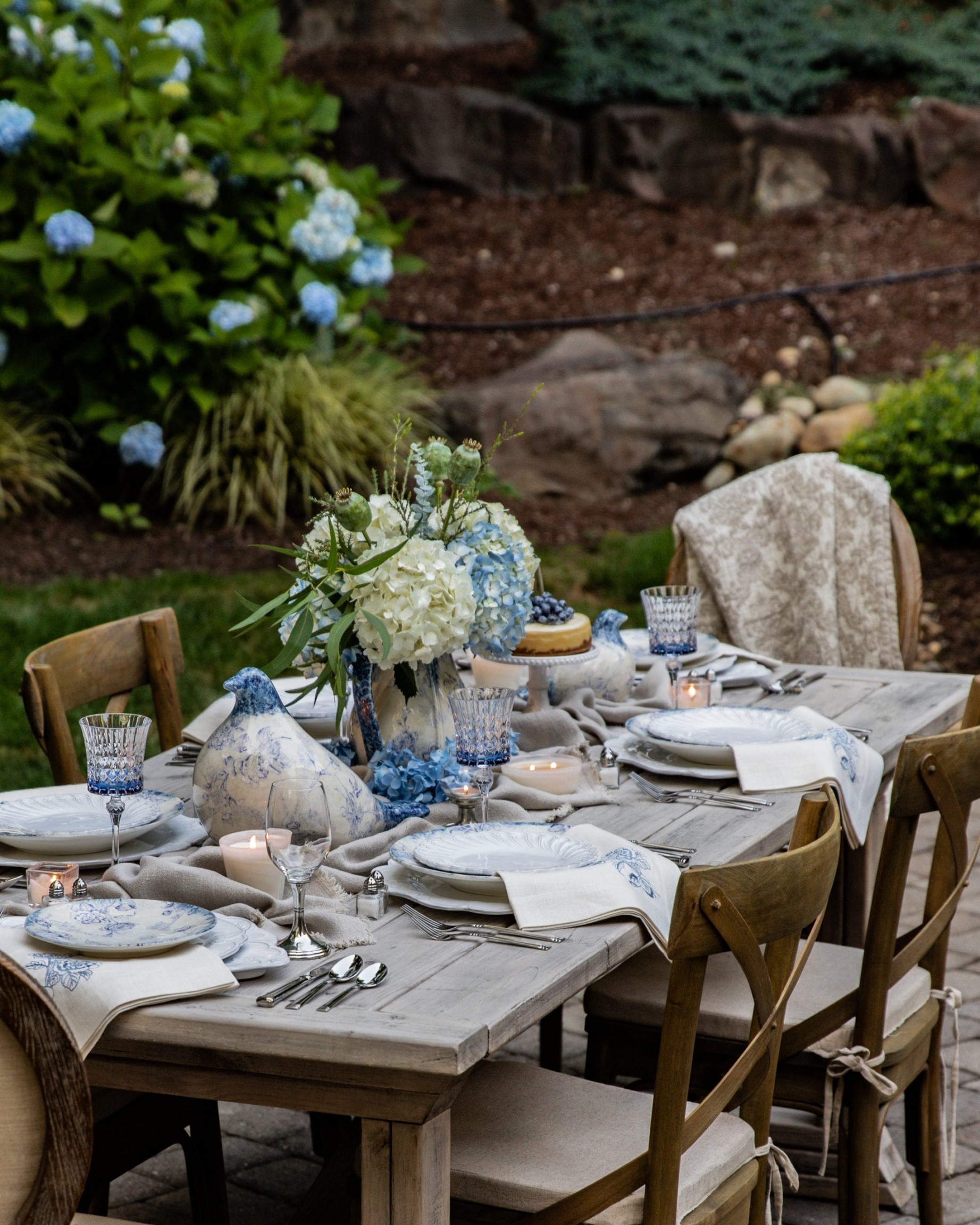 Outdoor Table Decor Ideas: Elevate Your Outdoor Entertaining